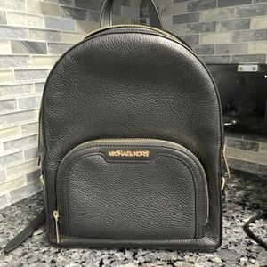 Michal Kors Medium Pebble Backpack
